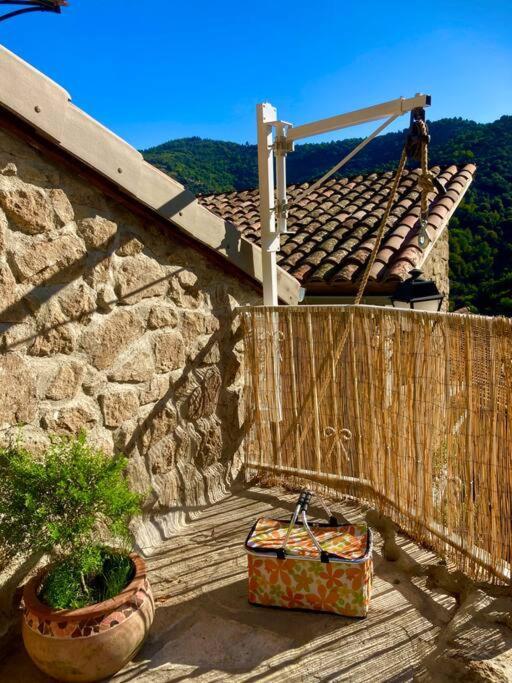 L'Insolite Tamia Asperjoc Exterior photo