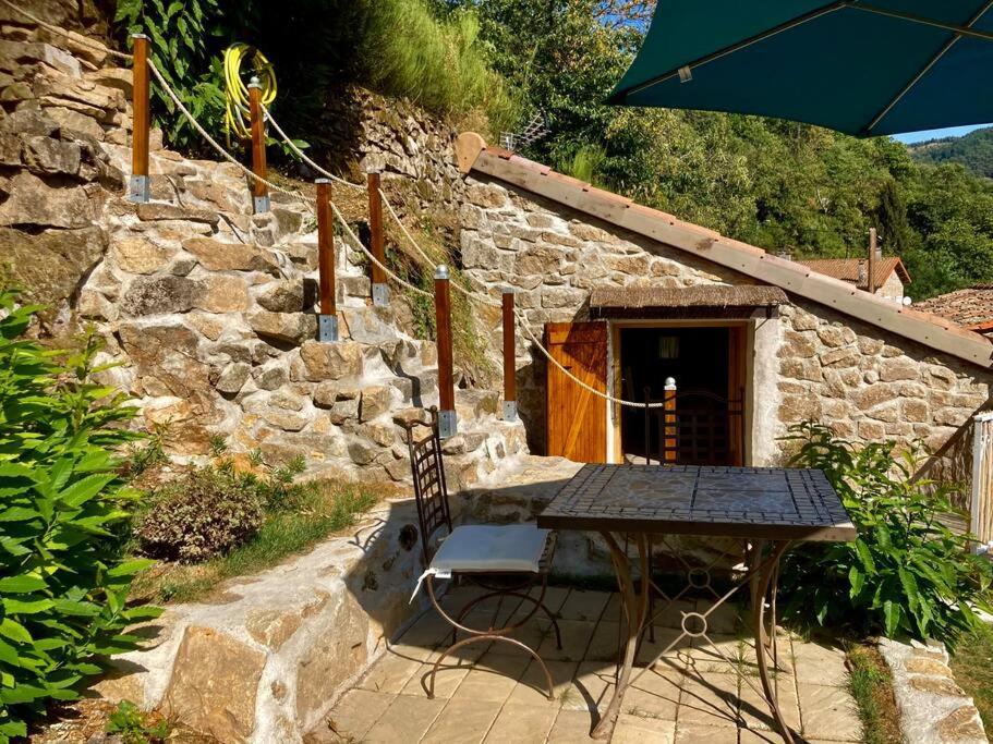 L'Insolite Tamia Asperjoc Exterior photo